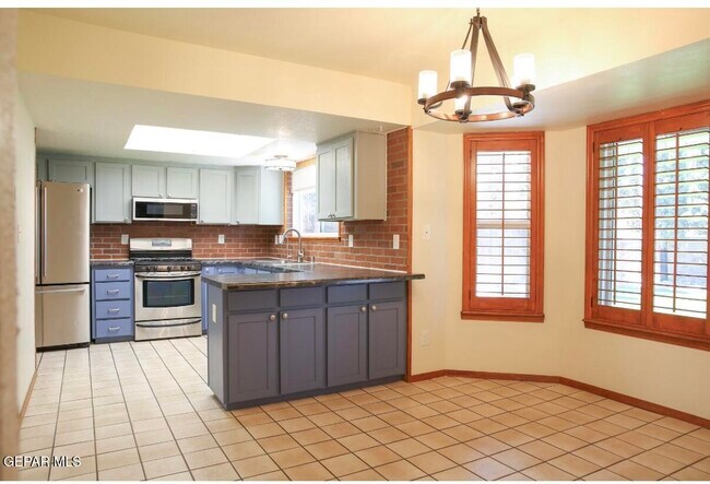 Building Photo - 1809 Pueblo Alegre Dr