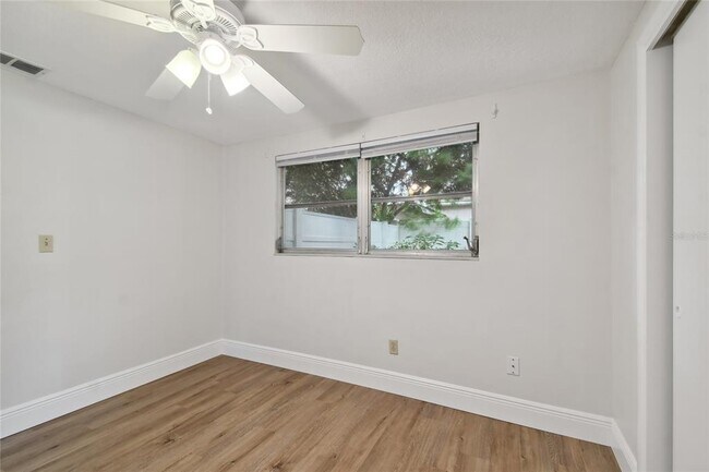 Building Photo - 2111 Lanai Ave