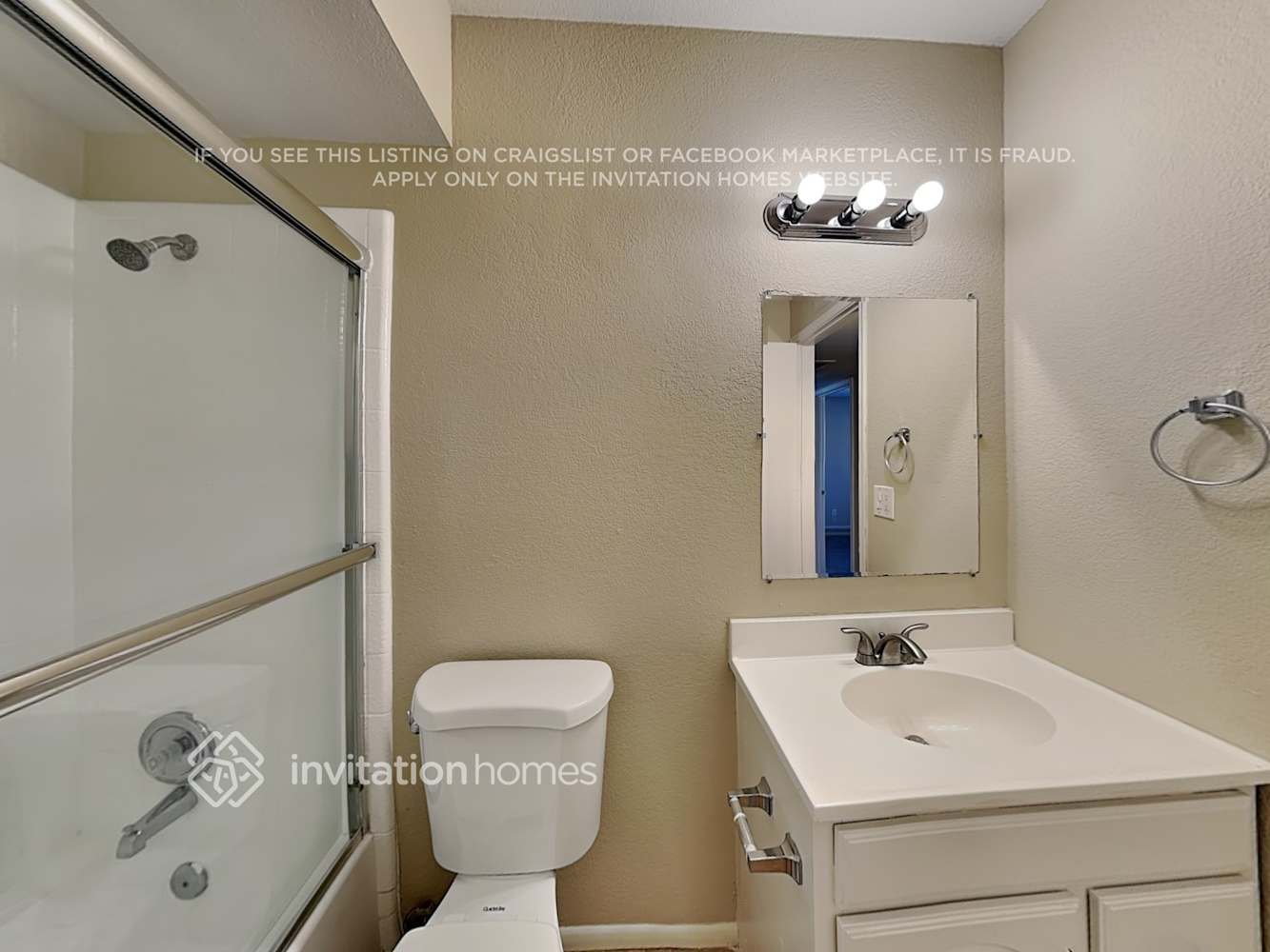 Building Photo - 2649 E Javelina Cir