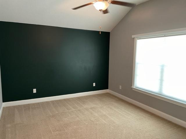 Building Photo - 305 Macarthur Dr