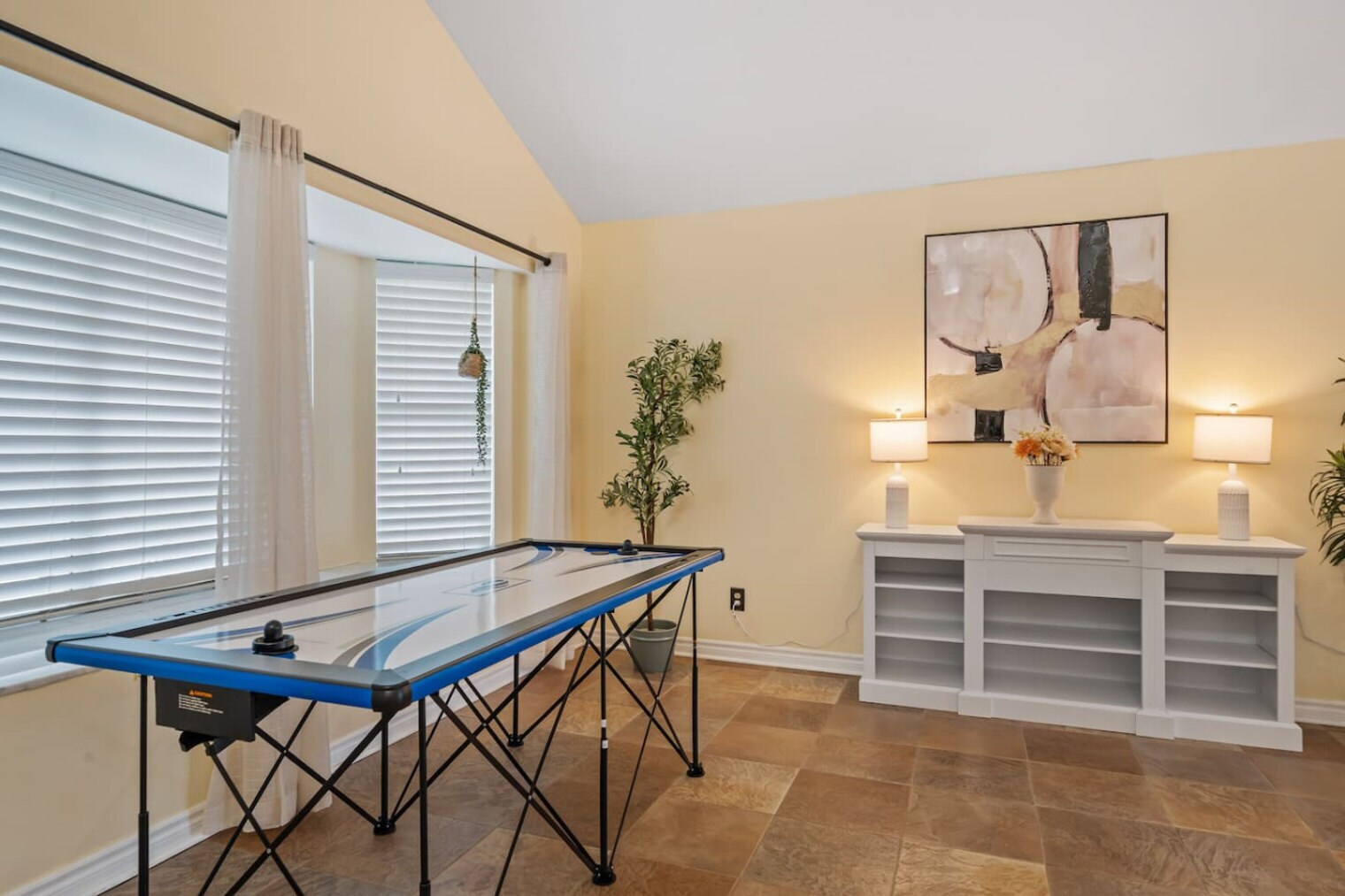 Building Photo - 2003 Pierce Ct