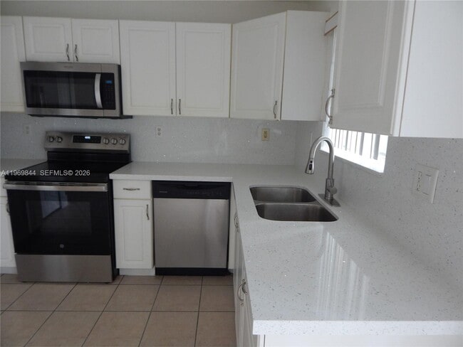 Building Photo - 8986 W Flagler St