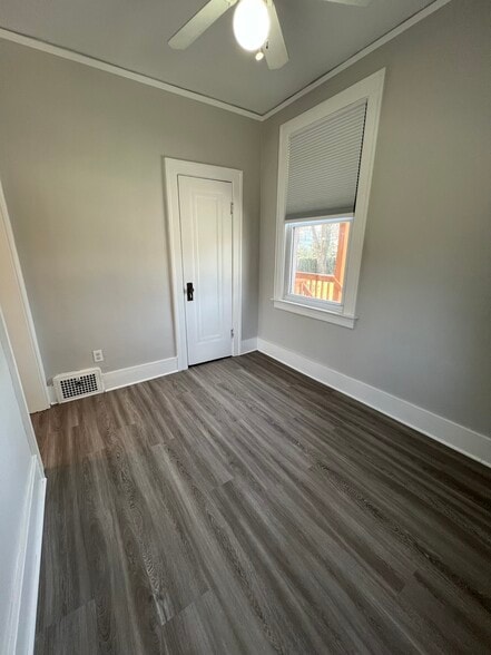Bedroom - 579 N Center St