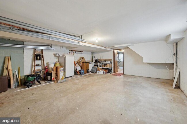 Building Photo - 4000 Lyman Dr