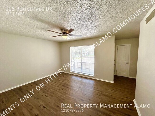 Building Photo - 116 Round Tree Dr