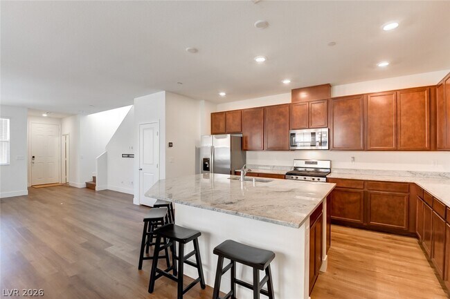Building Photo - 2875 Starling Summit St