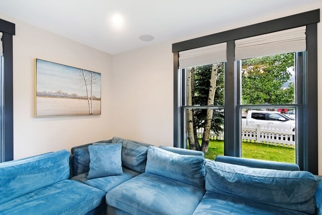 Building Photo - Summer in Downtown, historic Breckenridge! Luxury Home, Walk to Everything!