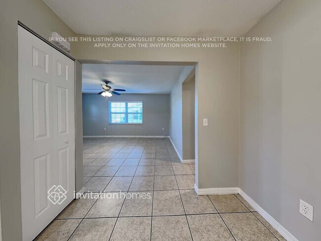 Building Photo - 6146 Balboa Dr