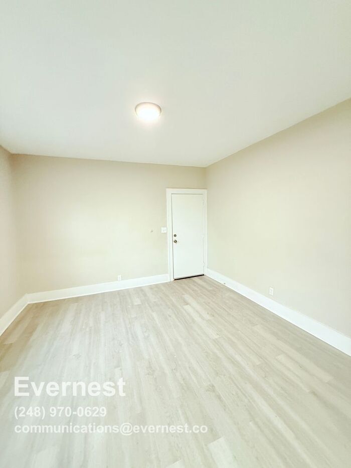 Building Photo - 5440 Milford St