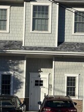Building Photo - 14 Ludlam Ave