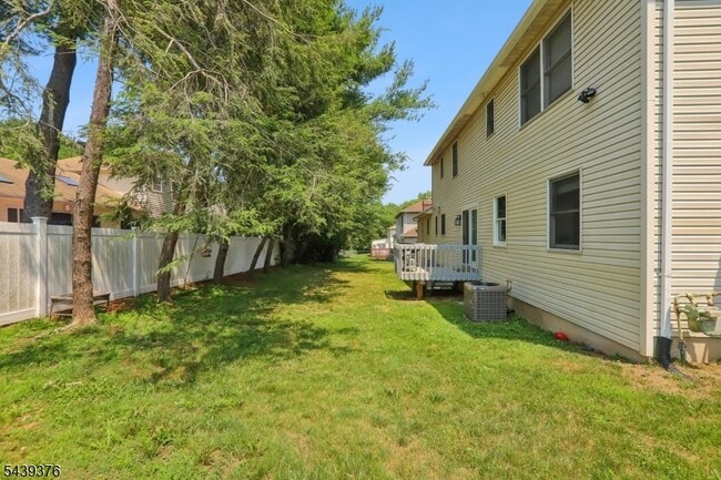 Building Photo - 50 Kahl Rd