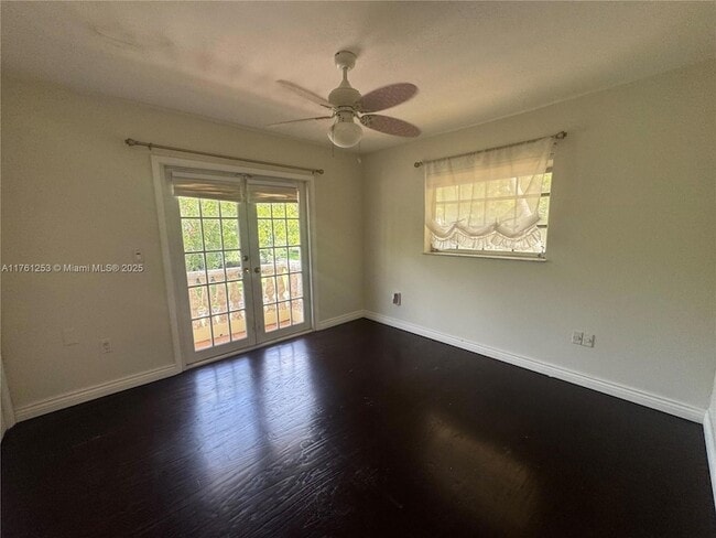Building Photo - 650 Alcazar Ave