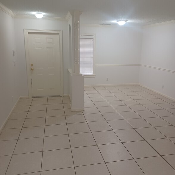 Building Photo - 6258 Adriatic Way