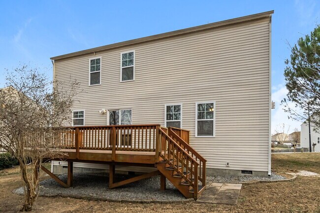 Building Photo - 167 Woodcreek Ln