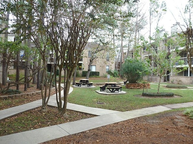 Building Photo - 3500 Tangle Brush Dr