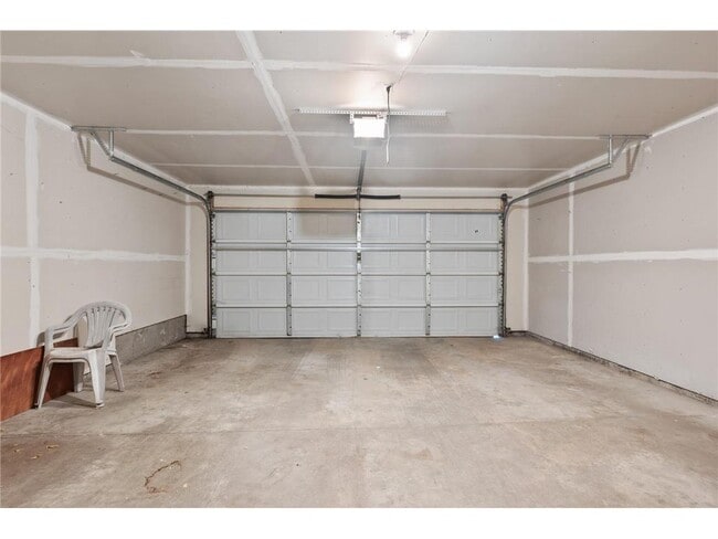 Building Photo - 2102 Cedar Grove Trail