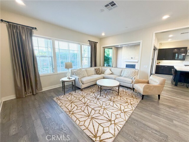 Building Photo - 64 Turnstone