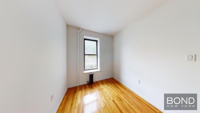 Building Photo - 214 First Avenue