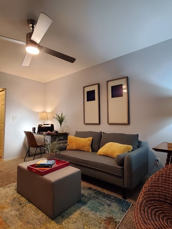 Building Photo - 4102 SW Chapelstone Ave