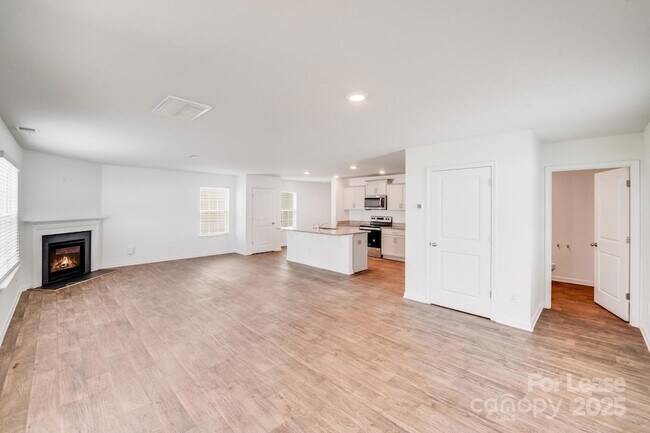 Building Photo - 3255 Winesap Dr
