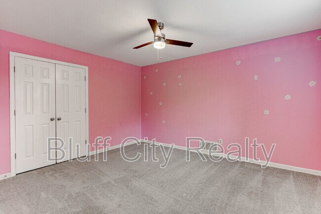 Building Photo - 6878 Kingham Cove