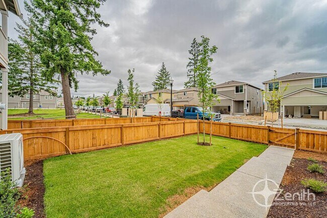 Building Photo - 7020 NE 156th Pl