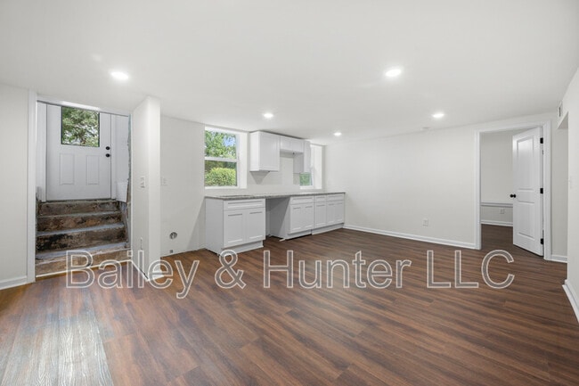 Building Photo - 1721 Hortense Pl NW