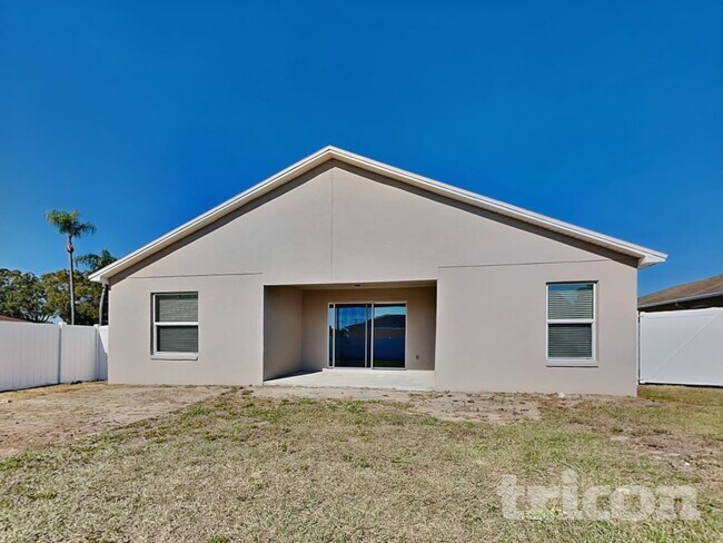 Building Photo - 77 Lake Ring Dr