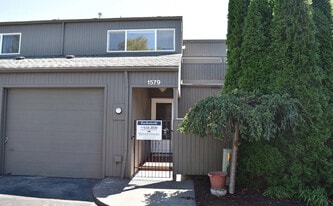 Building Photo - 1579 NW Eastbrook Ct