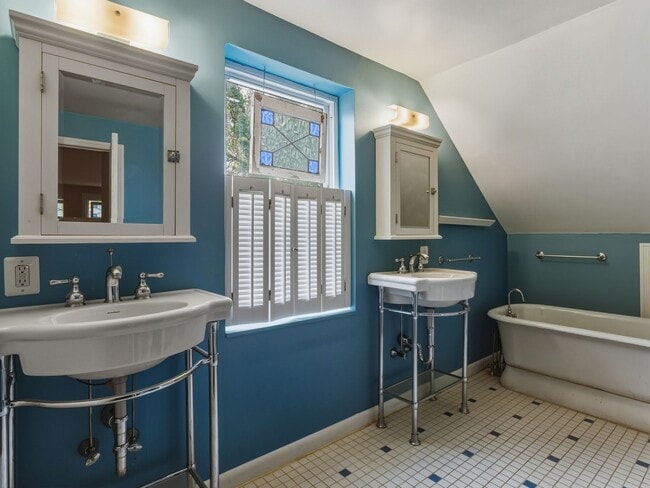 Building Photo - Annapolis Eastport Area 3 bedroom House