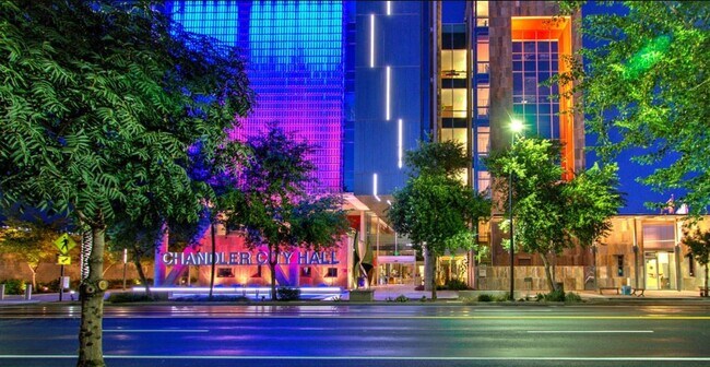 Building Photo - Reflections at Chandler