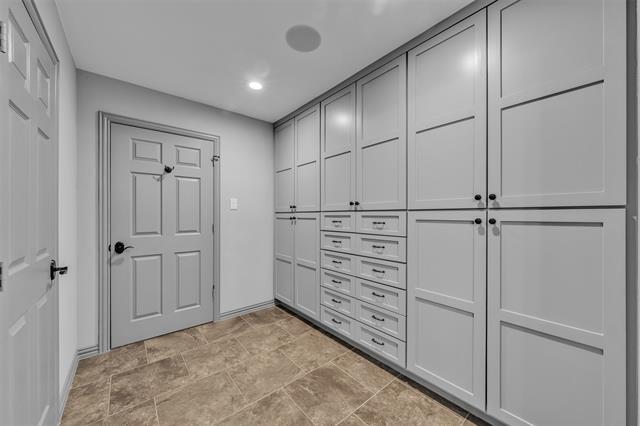 Building Photo - 2417 Bonham Tr