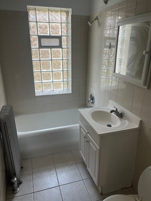 Building Photo - 724 Hinman-2E