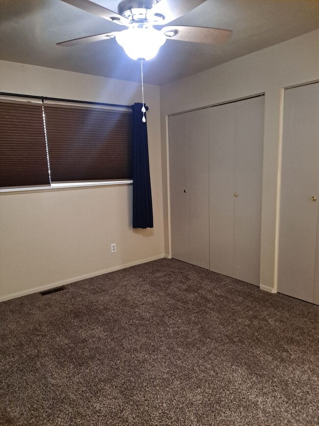 Building Photo - 936-10 Molello   #25-27 Villa Drive