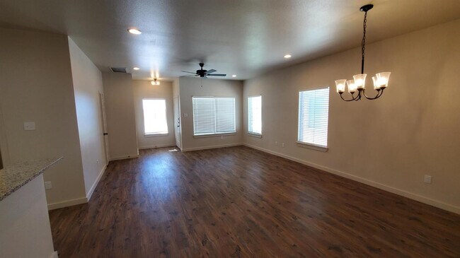 Building Photo - 1222 N 7th St