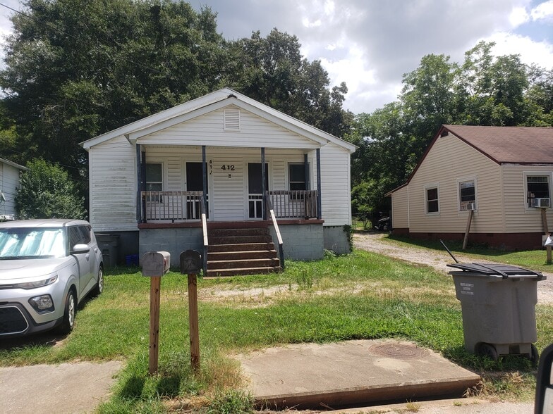 Building Photo - 412 Furman Rd
