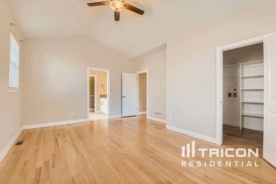 Building Photo - 10551 Xanadu St