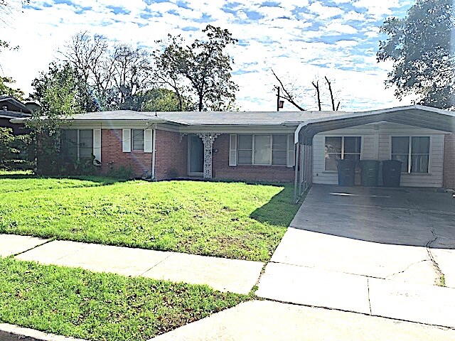 Building Photo - 330 Redcliff Dr