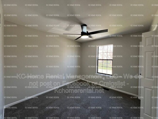 Building Photo - 12196 S Blackfoot Dr