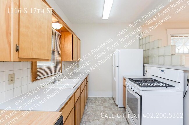Building Photo - 1116 S 17th St