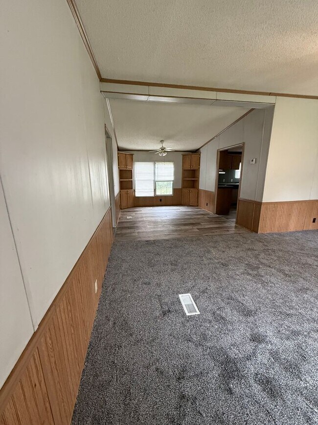 Building Photo - Spacious Country Living in Haysville Kansas