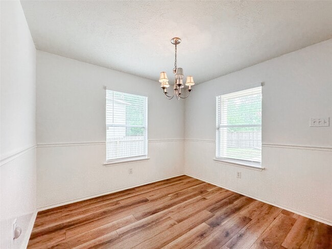 Building Photo - 11 Orion Star Ct