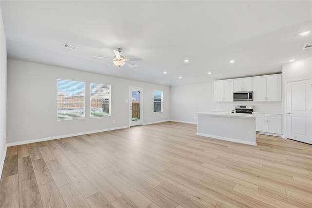 Building Photo - 2119 Dunbar Dr