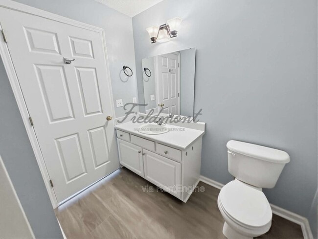 Building Photo - 107 Pelham Square Way