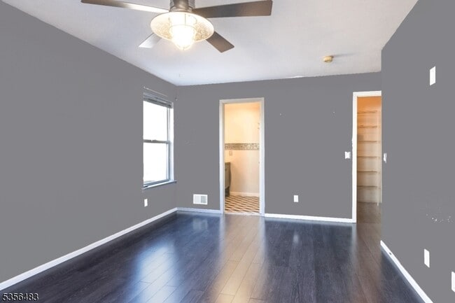 Building Photo - 120 Exeter Ct