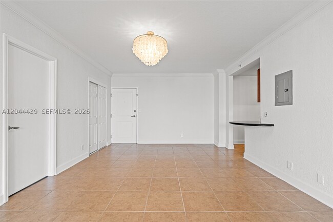 Building Photo - 401 69th St