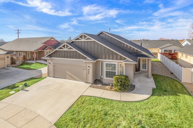 Building Photo - 911 N Scottish St