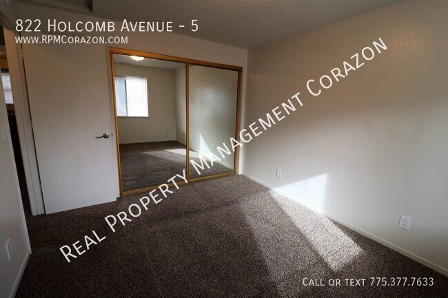 Building Photo - 822 Holcomb Ave