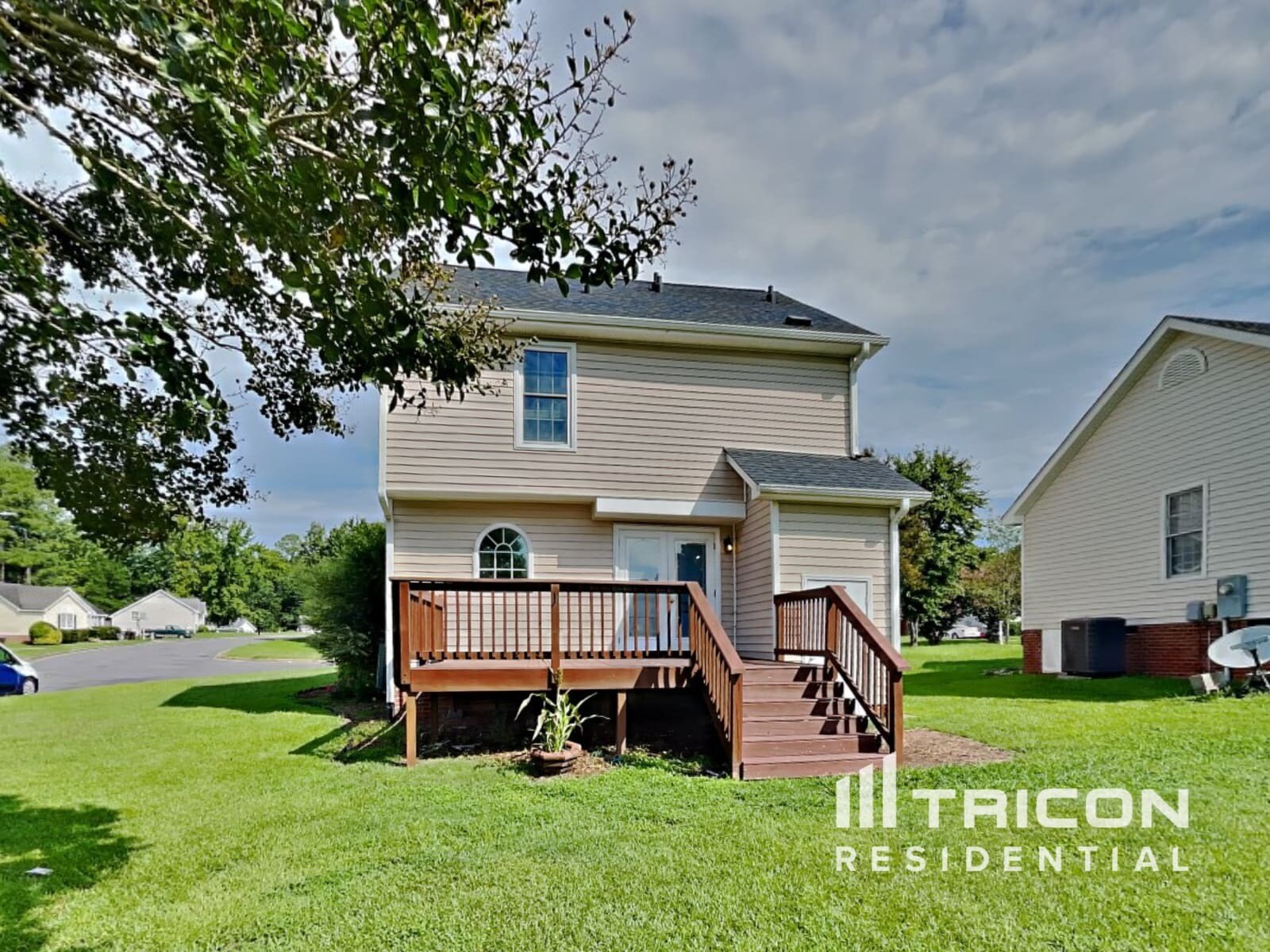 Building Photo - 561 Yellow Berry Run