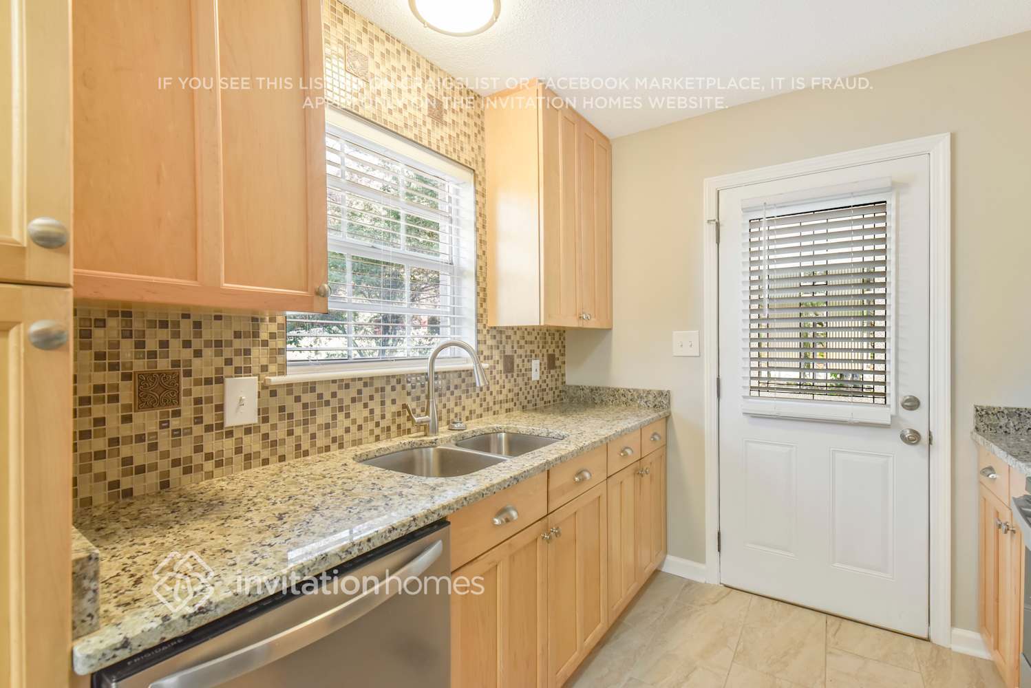 Building Photo - 112 Rockledge Dr